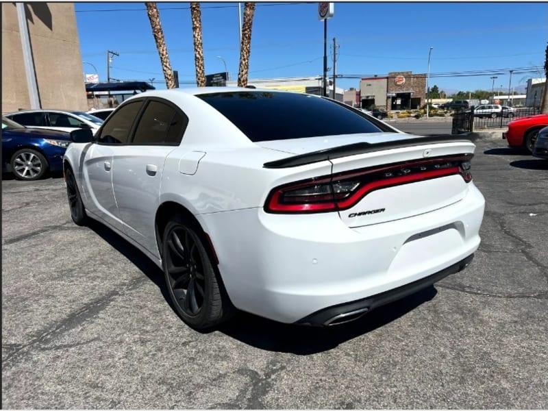 Dodge Charger 2018 price $18,999