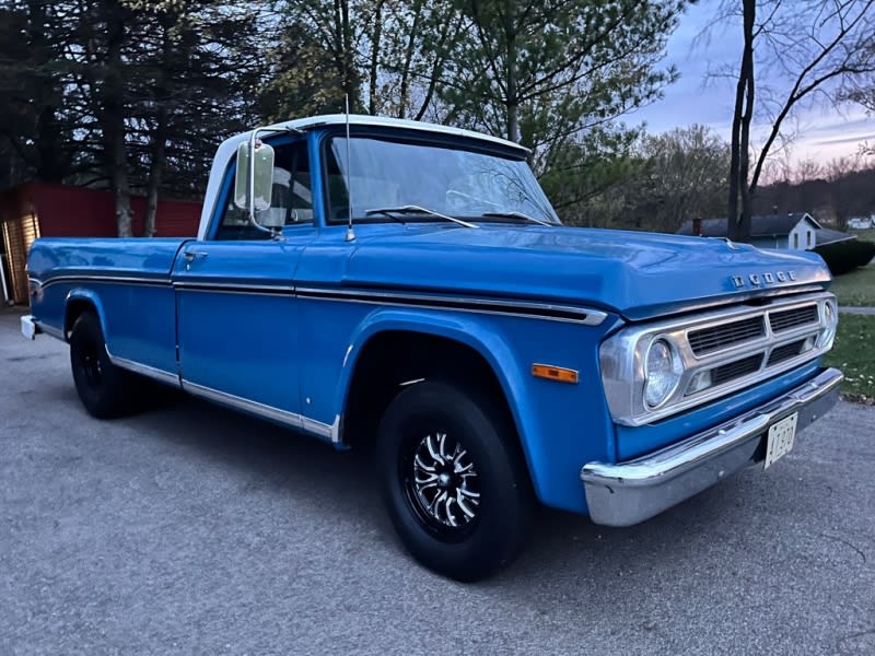 DODGE SWEPTLINE D100 1970 price $24,995