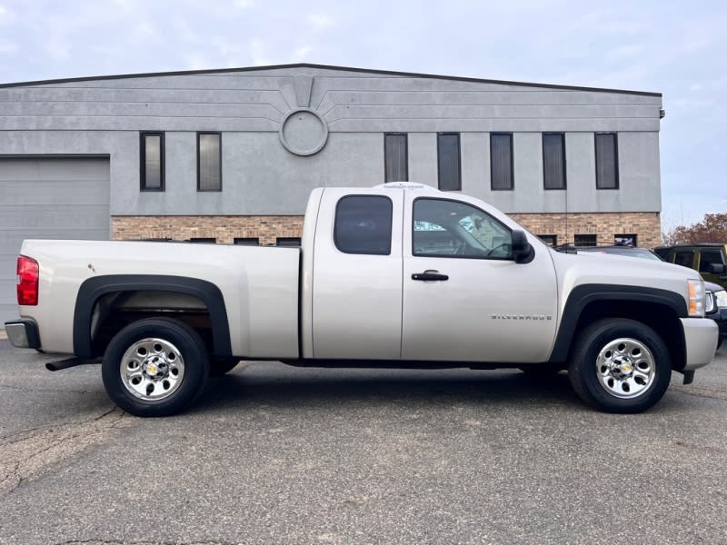 CHEVROLET SILVERADO RWD 2008 price $9,995