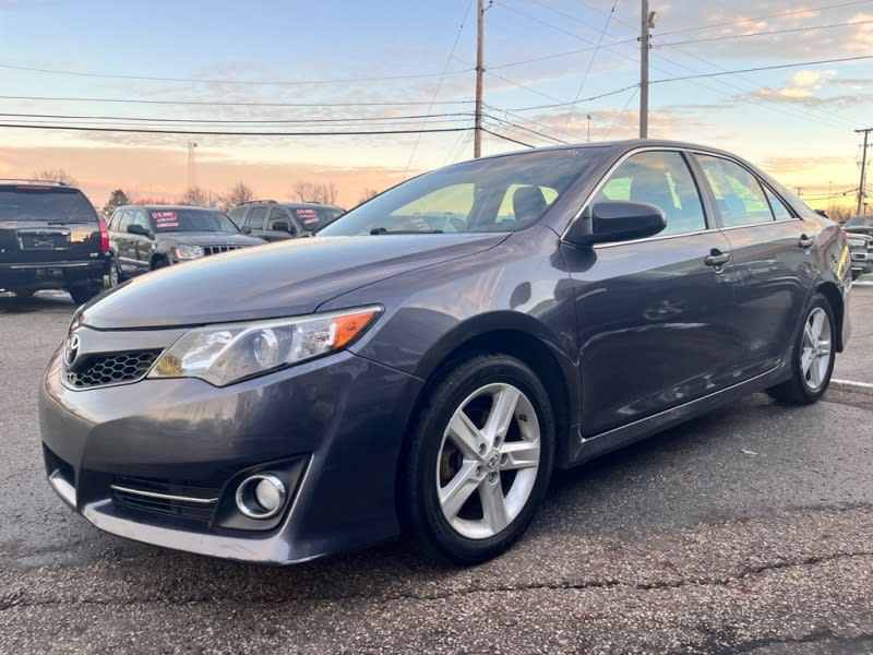 TOYOTA CAMRY 2012 price $8,995