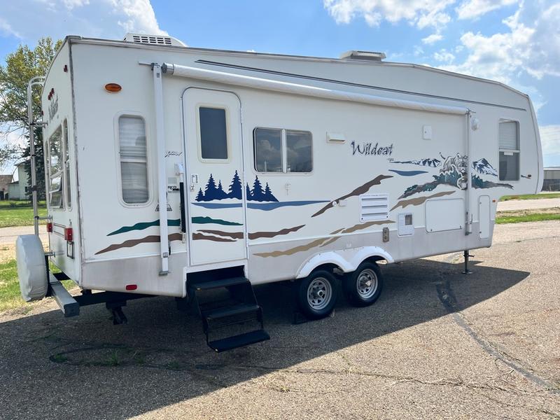 FOREST RIVER WILDCAT CAMPER 2005 price $10,995