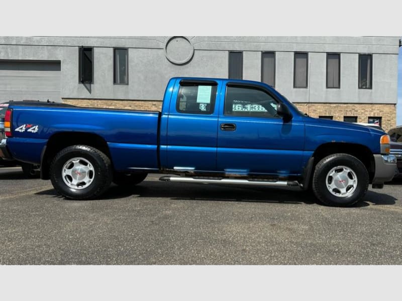 GMC SIERRA 1500 2004 price $6,995