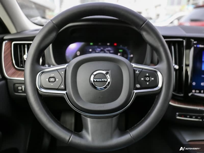 Volvo XC60 Recharge 2022 price $59,800