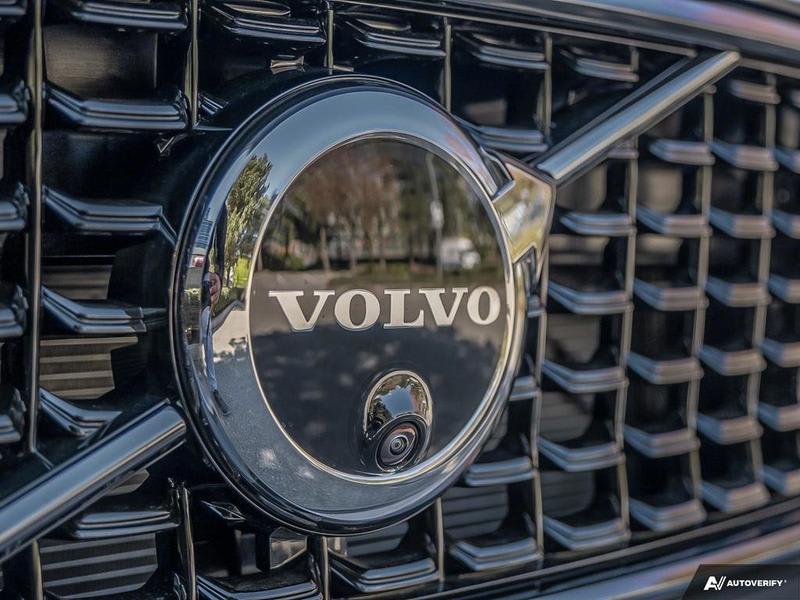 Volvo XC40 2024 price $54,189