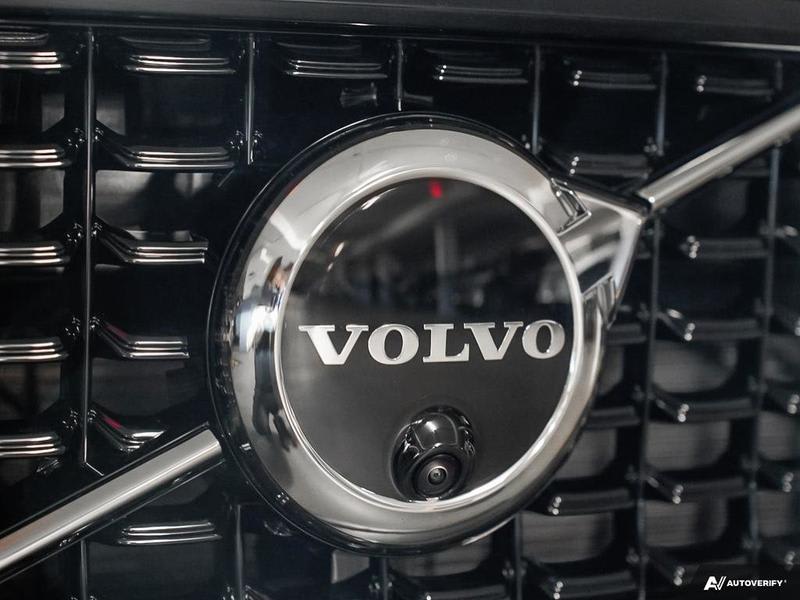 Volvo XC40 2024 price $55,414