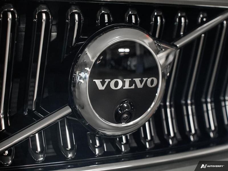Volvo XC40 2024 price $52,968