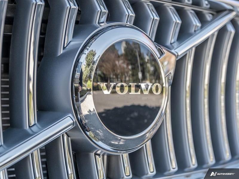 Volvo XC90 2024 price $74,227