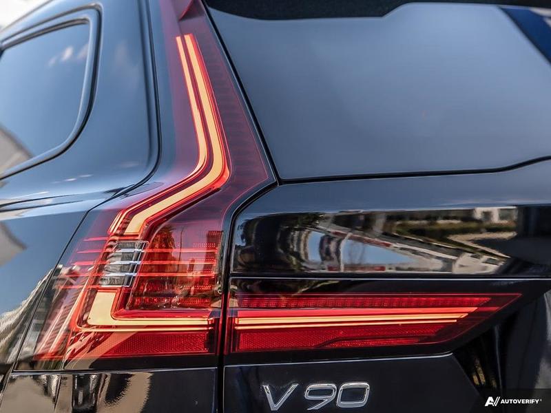 Volvo V90 Cross Country 2022 price $52,800
