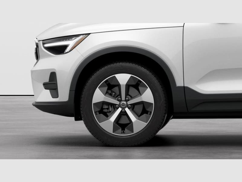 Volvo XC40 2024 price $49,932