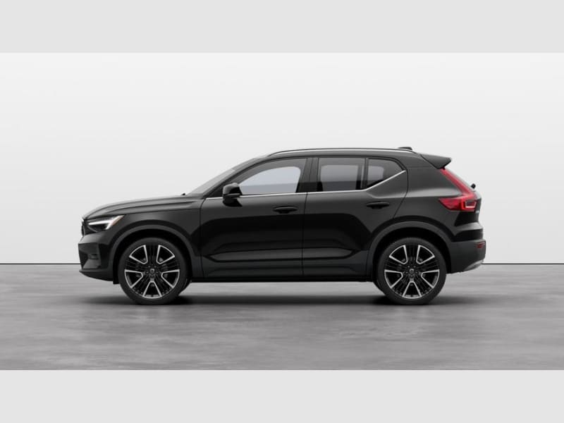 Volvo XC40 2024 price $58,280