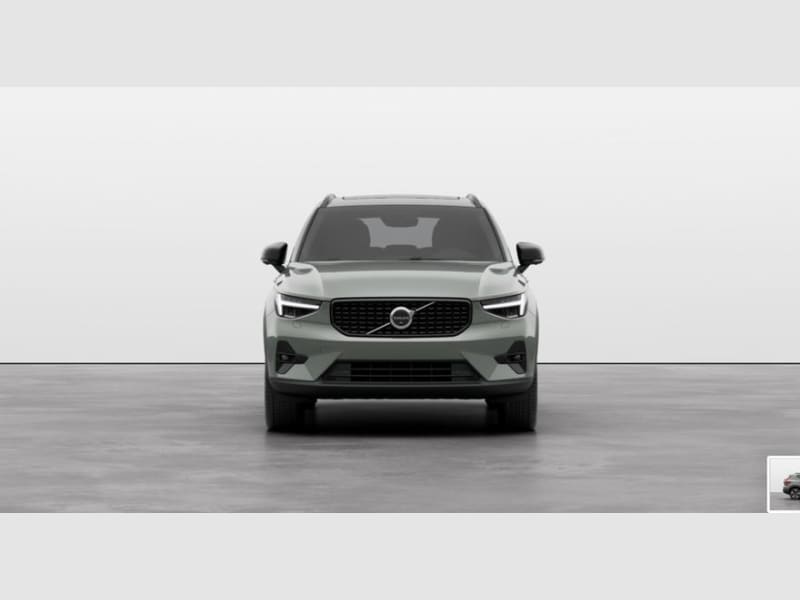 Volvo XC40 2024 price $54,189