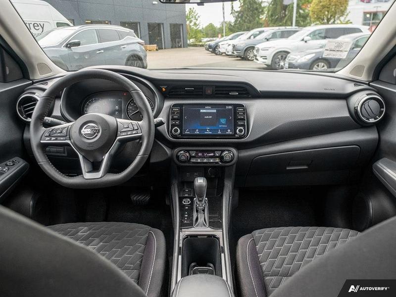 Nissan KICKS 2021 price $23,900