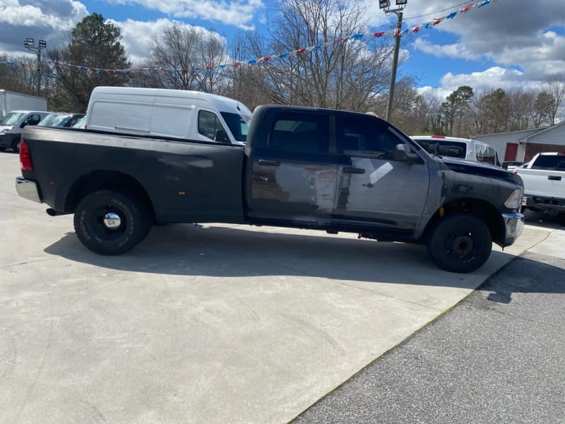 RAM 3500 DUALLY 2018 price $29,999