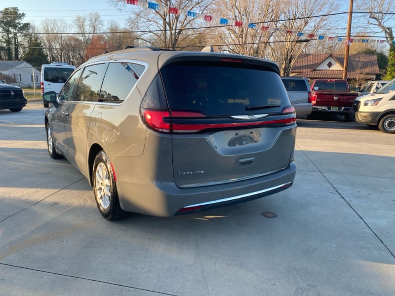 CHRYSLER PACIFICA 2022 price $23,555