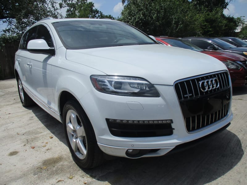 Audi Q7 2013 price $9,900