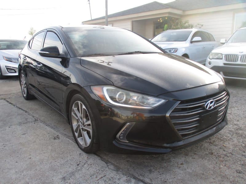 Hyundai Elantra 2017 price $6,900