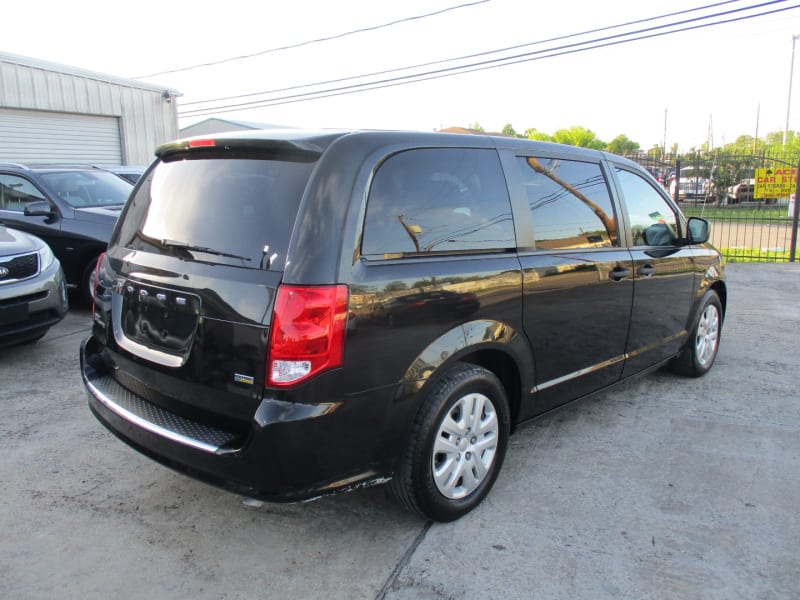 Dodge Grand Caravan 2019 price $9,500