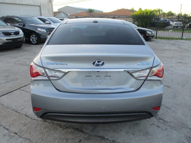 Hyundai Sonata Hybrid 2015 price $7,500