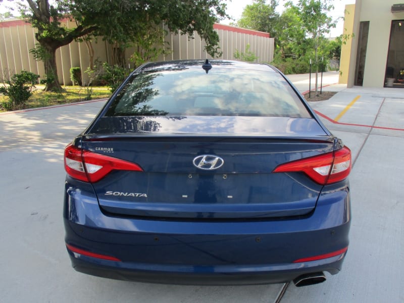 Hyundai Sonata 2016 price $8,400