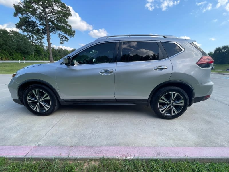 Nissan Rogue 2019 price $15,995