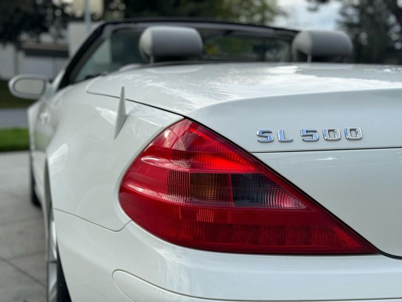 Mercedes-Benz SL-Class 2005 price $10,980