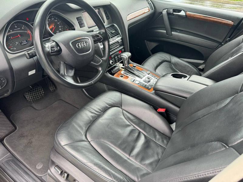 Audi Q7 2015 price $17,980