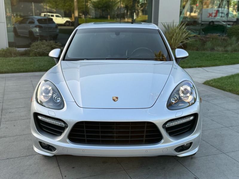 Porsche Cayenne 2013 price $27,980