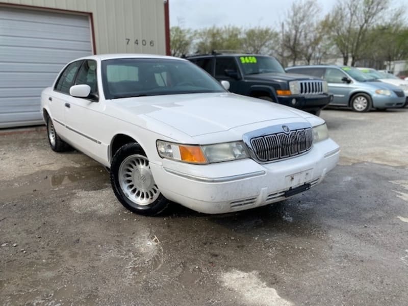 Mercury Grand Marquis 2001 price $2,950