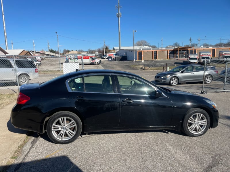 Infiniti G37 Sedan 2011 price $11,750