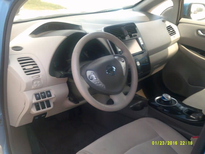 Nissan LEAF 2012 price $9,500