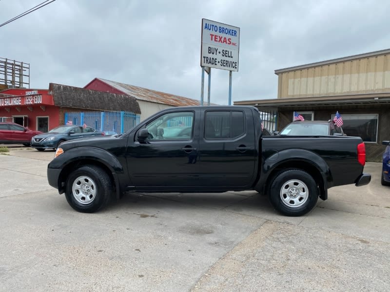 Nissan Frontier 2018 price $17,900