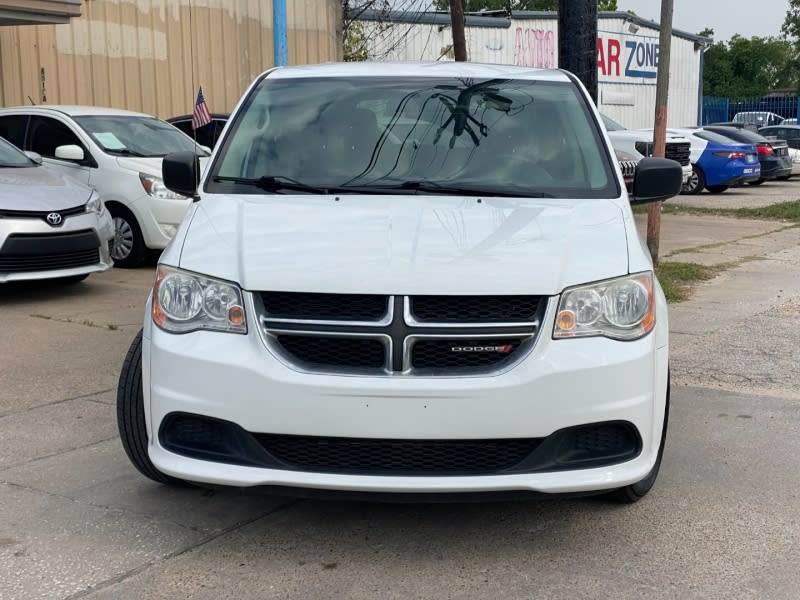 Dodge Grand Caravan 2016 price $10,900