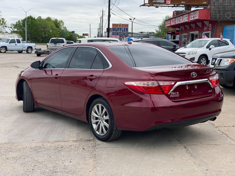 Toyota Camry 2016 price $15,900