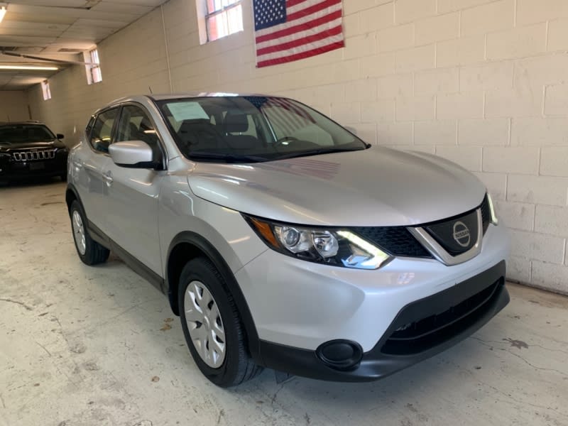 Nissan Rogue Sport 2019 price $18,995