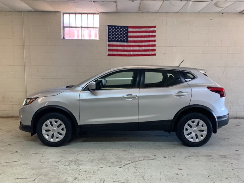 Nissan Rogue Sport 2019 price $18,995