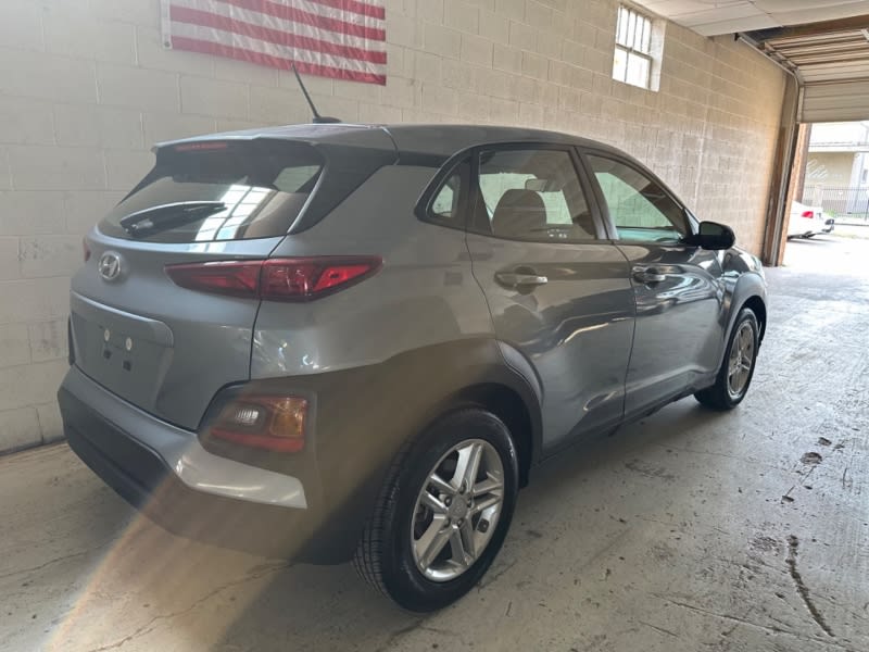 Hyundai Kona SE 2021 price $19,995