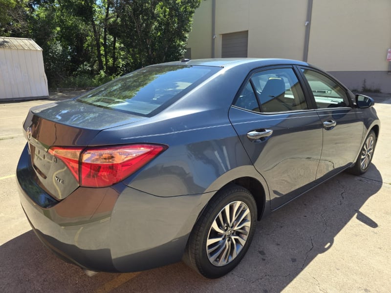 Toyota Corolla 2017 price $15,900