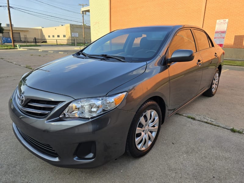 Toyota Corolla 2013 price $10,995