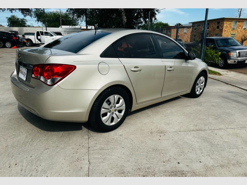 Chevrolet Cruze 2013 price $8,450