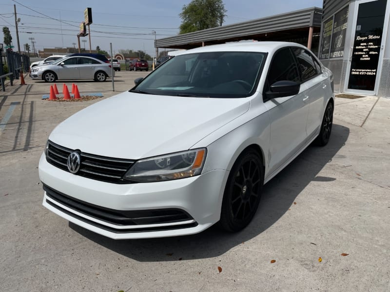 Volkswagen Jetta Sedan 2015 price $8,950