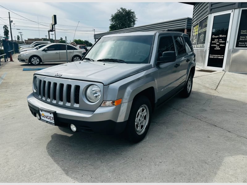 Jeep Patriot 2017 price $9,450