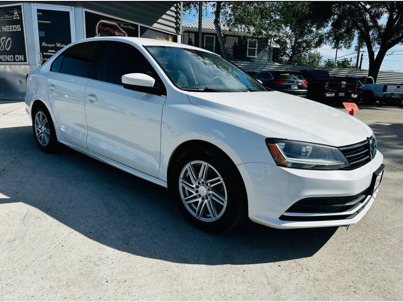 Volkswagen Jetta 2017 price $8,450