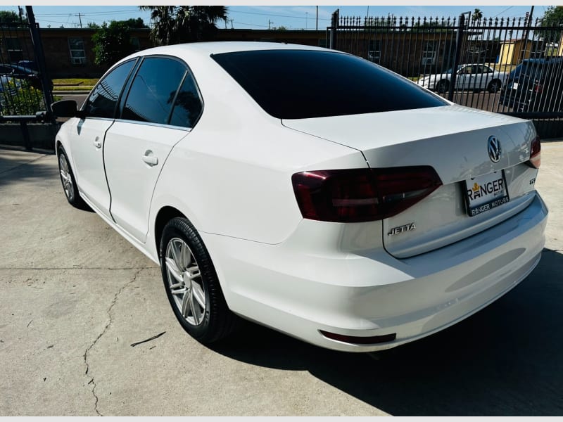 Volkswagen Jetta 2017 price $9,450