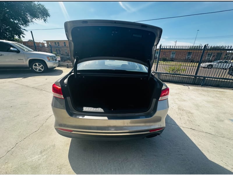 Kia Optima 2016 price $11,950