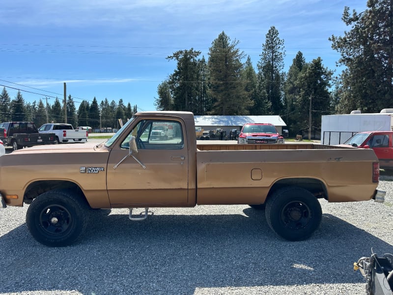 Dodge W Series Pickup 250 4WD 1986 price $5,495