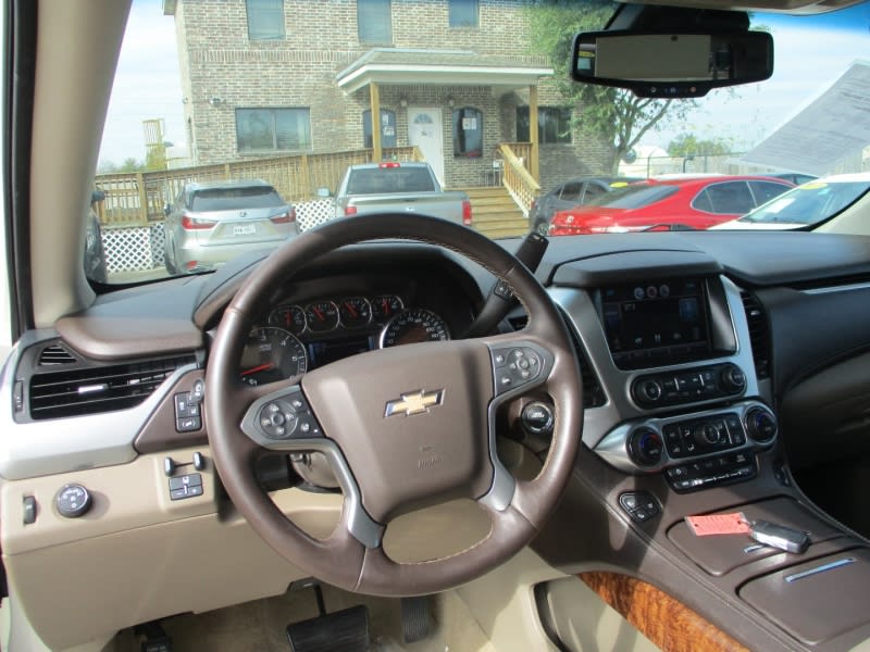 Chevrolet Suburban 2015 price $3,495