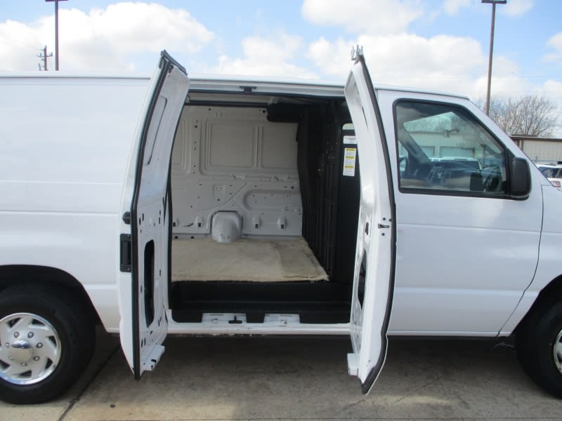 Ford Econoline Cargo Van 2013 price $2,495