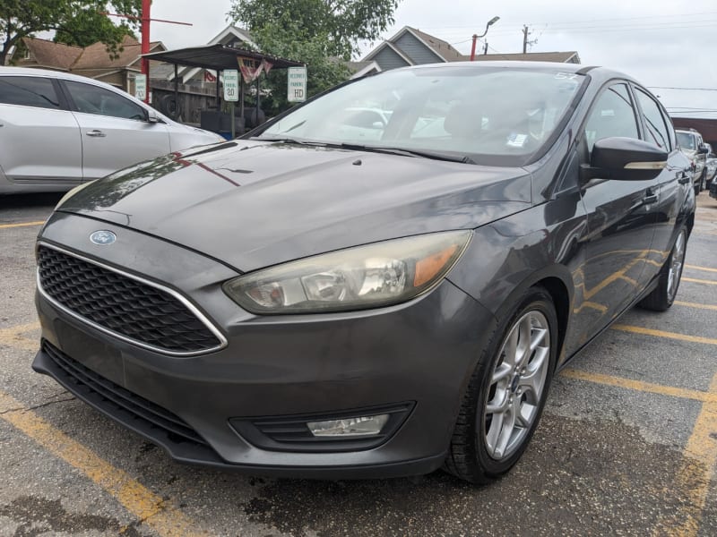 Ford Focus 2015 price $8,495