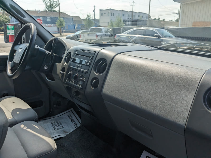 Ford F-150 2006 price $6,495