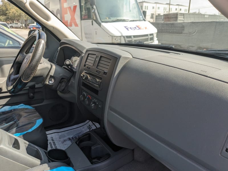 Dodge Dakota 2005 price $6,995